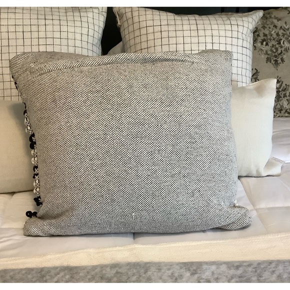 Home goods textured boho pillow❤️❤️❤️❤️ - Picture 3 of 9